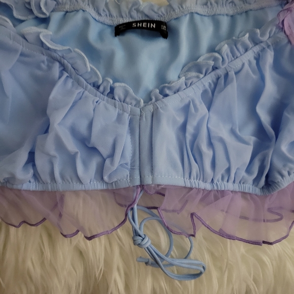 Mesh sleeve crop top - Picture 7 of 13